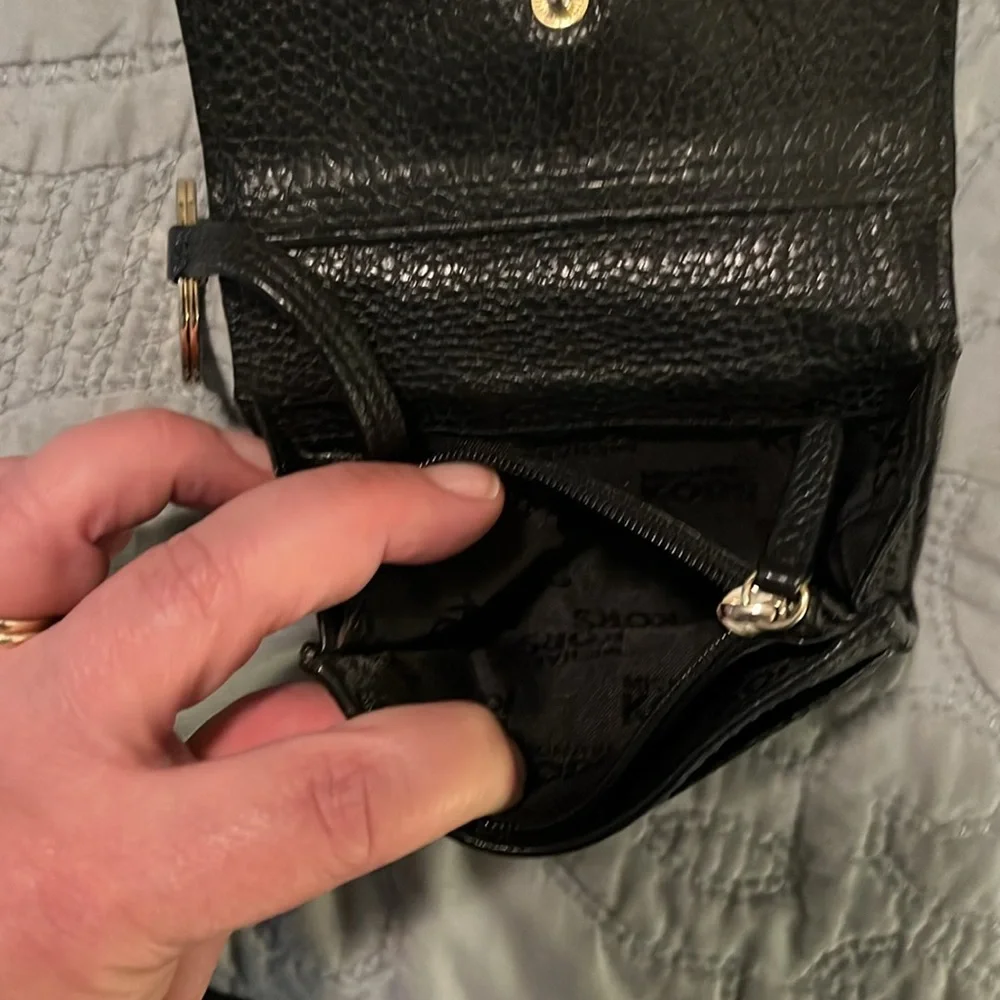 Michael Kors Black Pebbled Leather, Silver Tone Hardware Key Cles/Card Holder